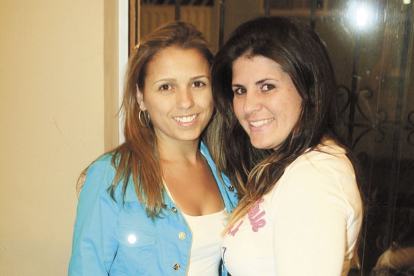 As amigas Camila Paiva e Bianca Lamarca no Pastel do Lu